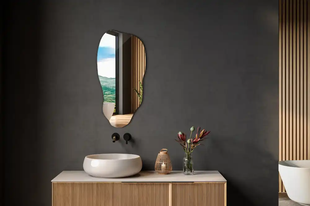 Organischer spiegel hängender Fleck