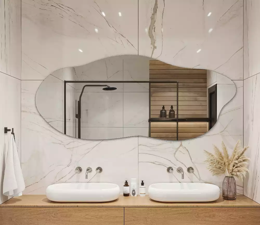 Organisch geformter Spiegel auffällige Ergänzung