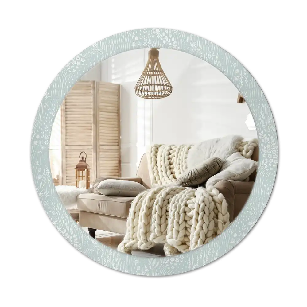 Spiegel rund Schnecke auf der Wiese