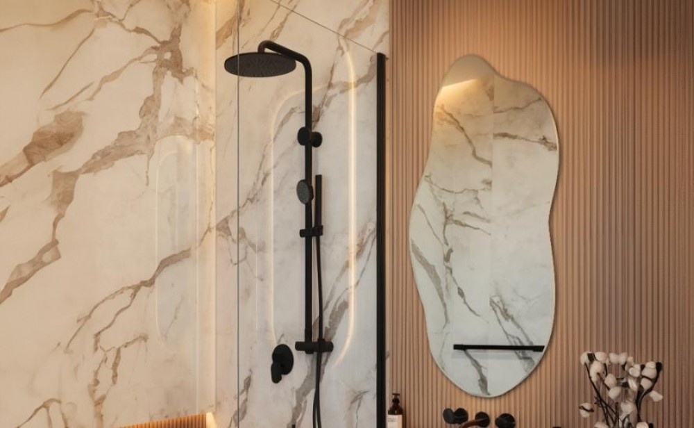 kleines Badezimmer mit Dusche